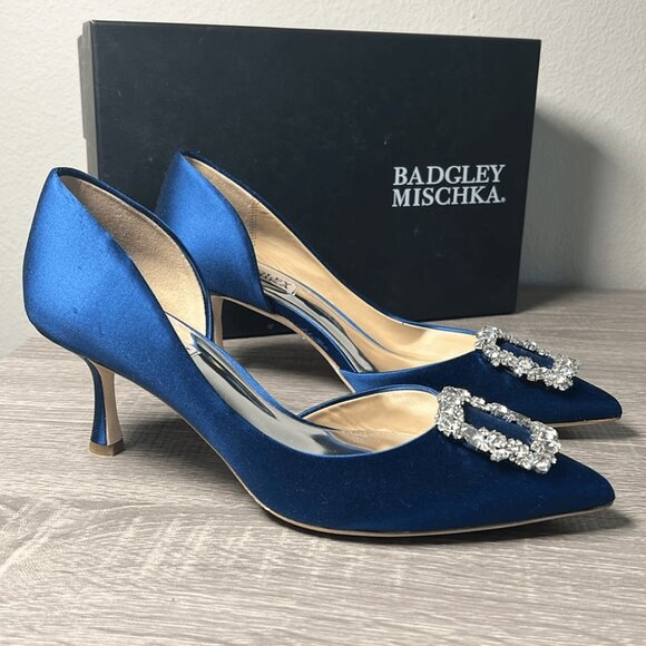 Badgley Mischka Collection Cher Crystal Embellished Pump - Picture 3 of 10